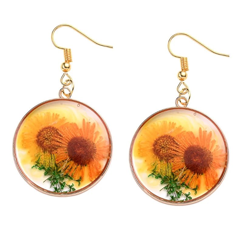 Geometric Dried Flower Earrings - The Humble Crescent