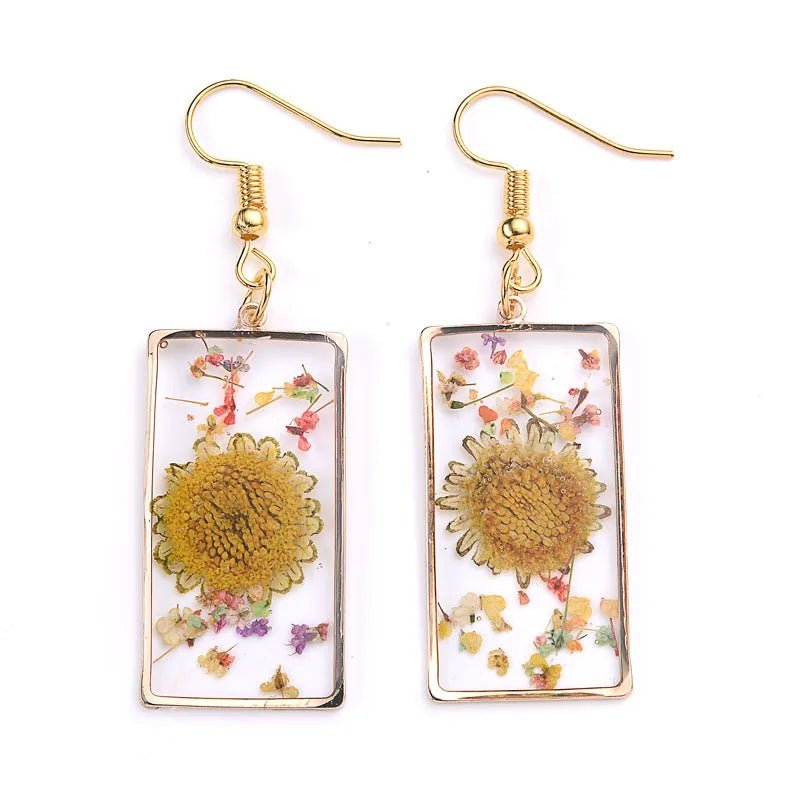 Geometric Dried Flower Earrings - The Humble Crescent